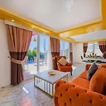 1 Bedroom With Private Pool In Islamlar Village Villa *