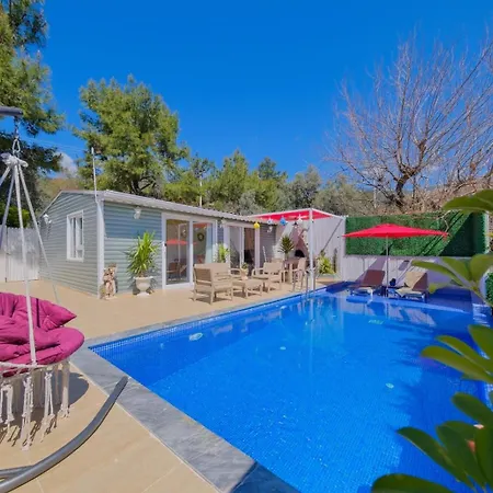 1 Bedroom With Private Pool In Islamlar Village ヴィラ *
