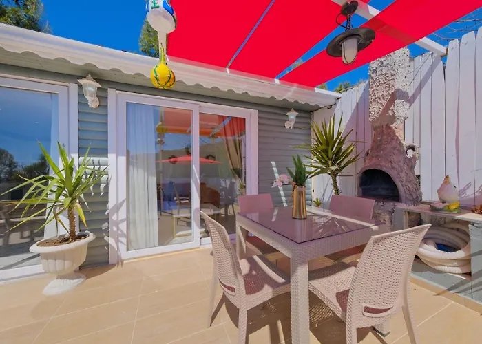 1 Bedroom With Private Pool In Islamlar Village ヴィラ *