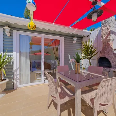 1 Bedroom With Private Pool In Islamlar Village Villa *